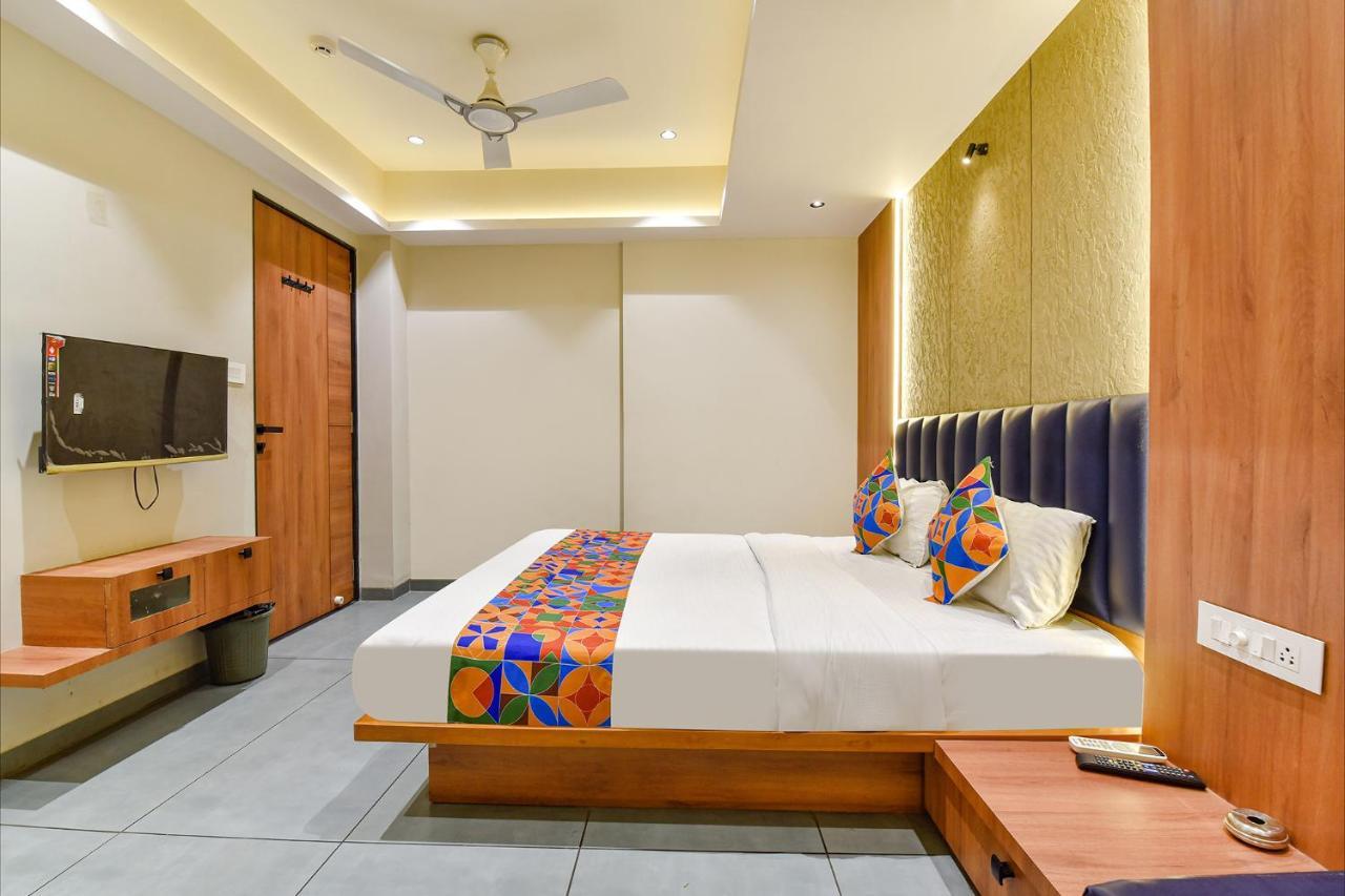 Fabhotel Udhna Inn, Near Udhna Junction 수라트 외부 사진
