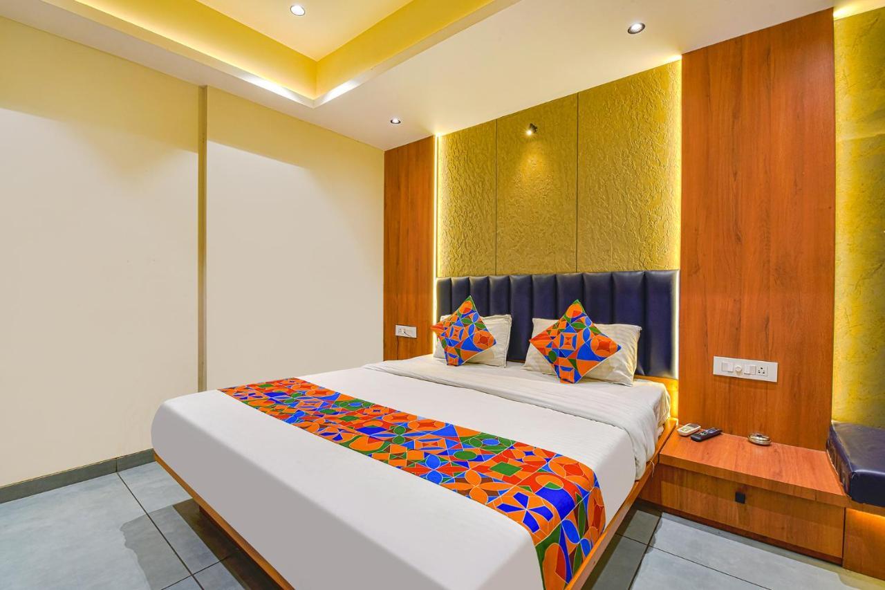 Fabhotel Udhna Inn, Near Udhna Junction 수라트 외부 사진